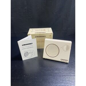 Vintage Americana Solid State AM Transistor Radio Tested Works With Original Box